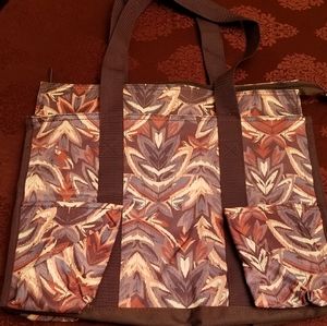 Zip top organizing utility tote